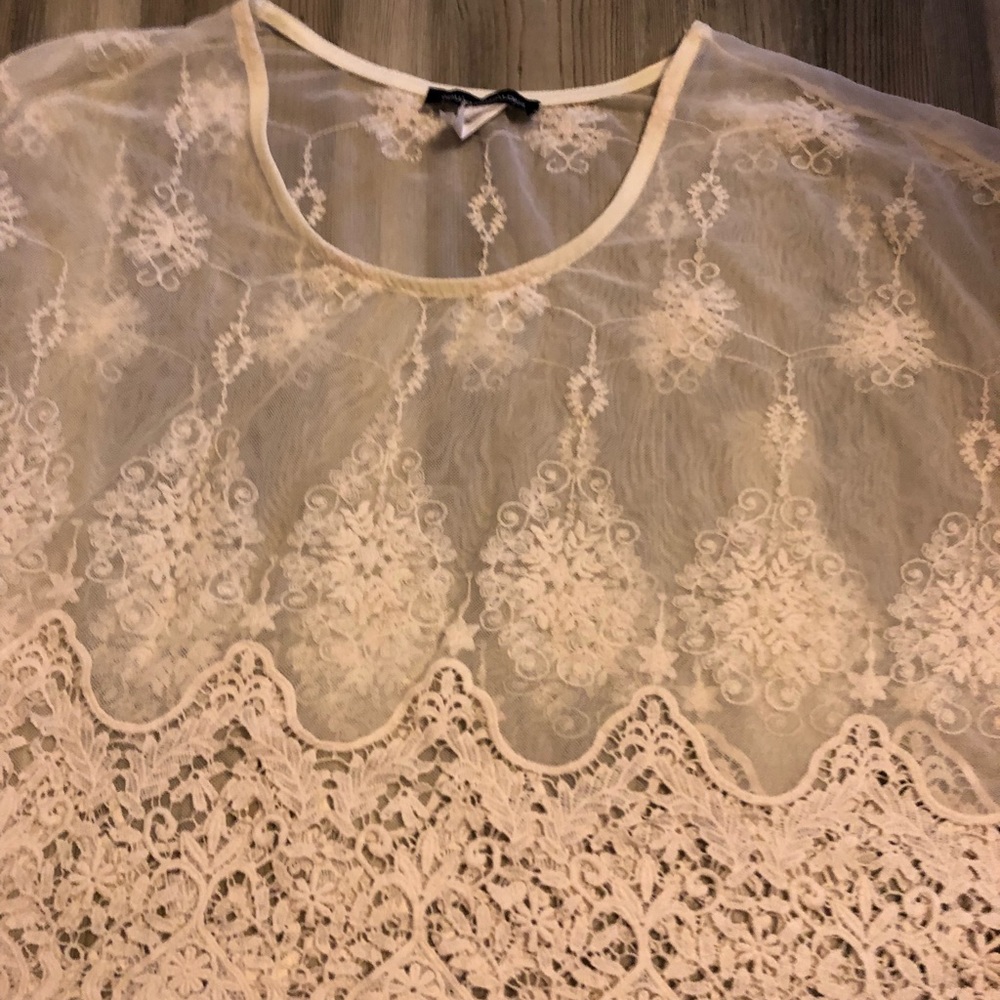 YOURNOTALONE Top